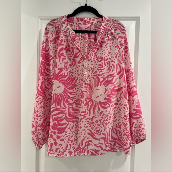 Lilly Pulitzer Tops - Lilly Pulitzer 100% silk blouse - size small
